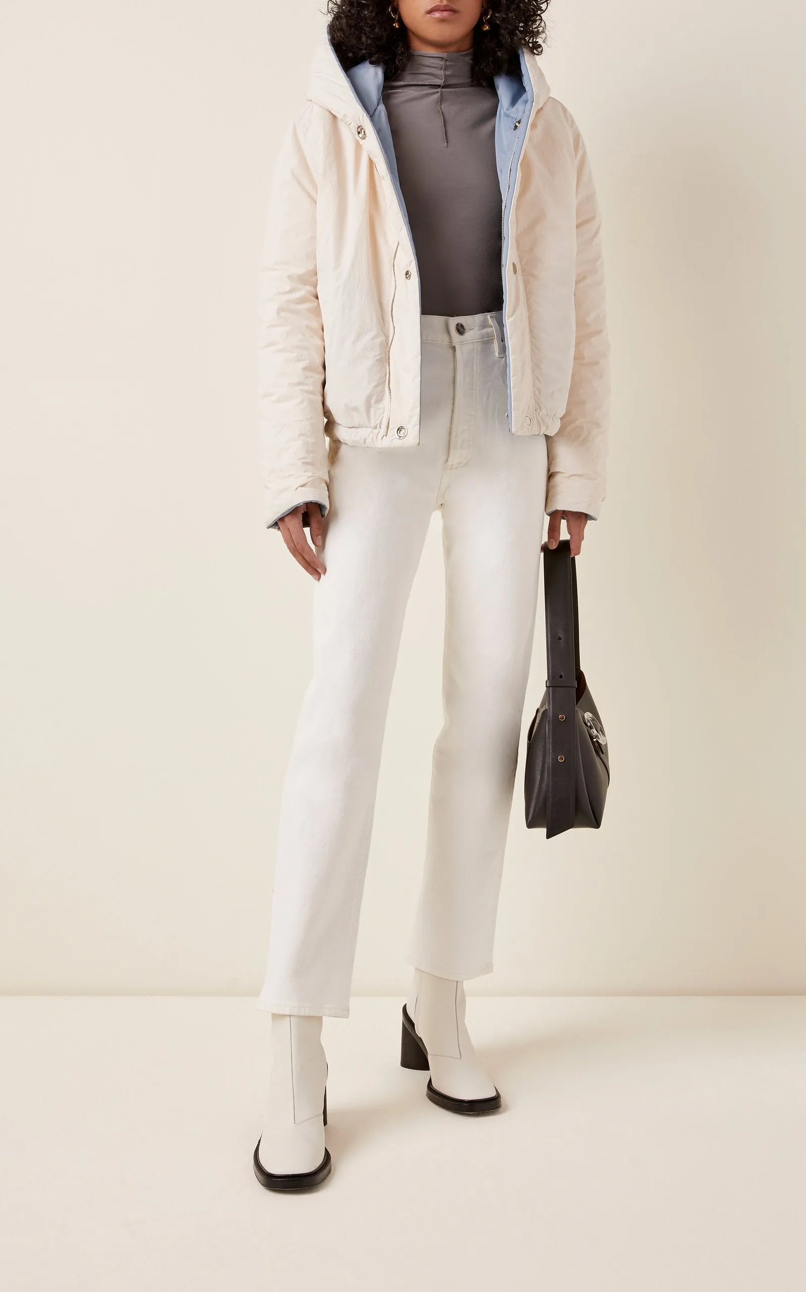 REVERSIBLE SUSTAINABLE DOWN SHORT COAT