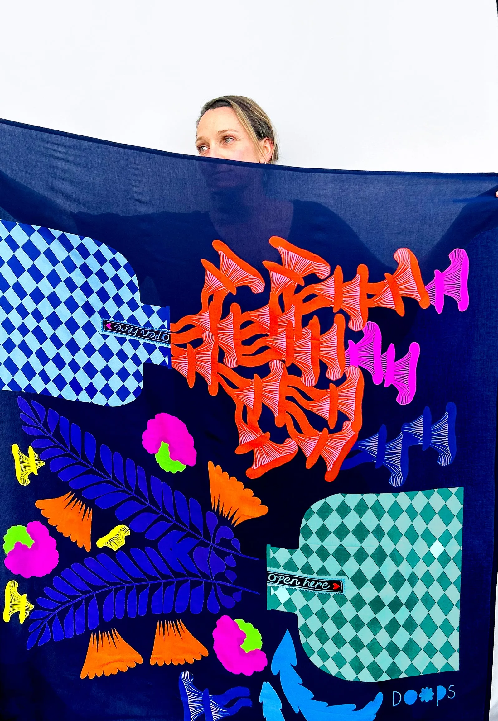 Royal Euphoria Vase Scarf/Sarong