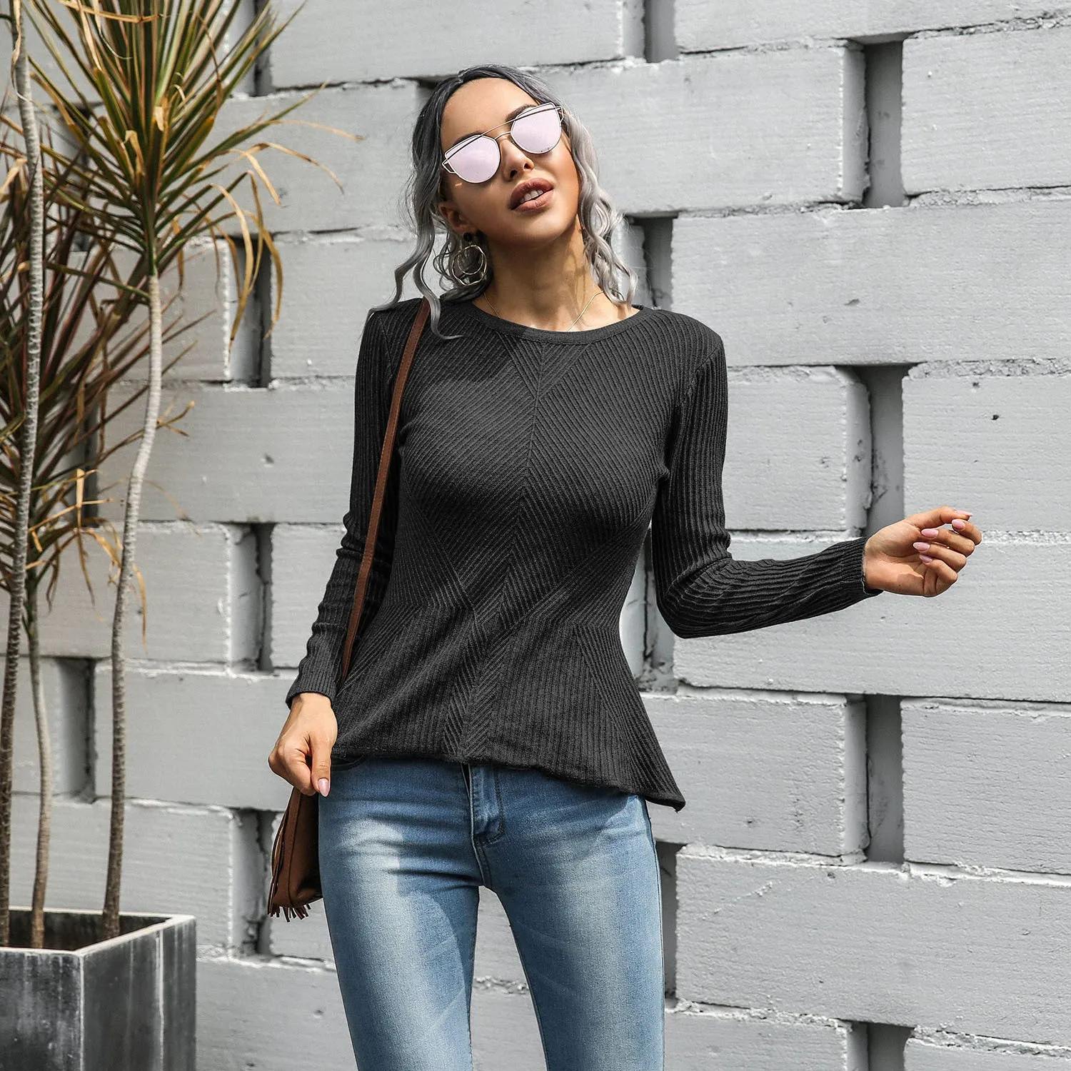 Ruffled Knit Slim-type Round Neck Sweaters