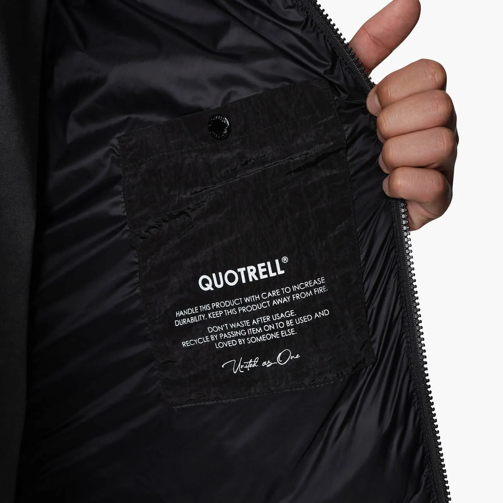 SENTRY JACKET | BLACK/WHITE