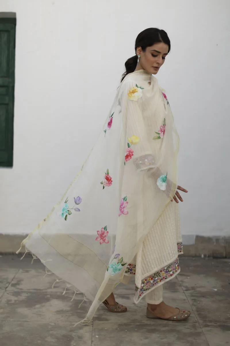 Sharnaaz ivory kurta set