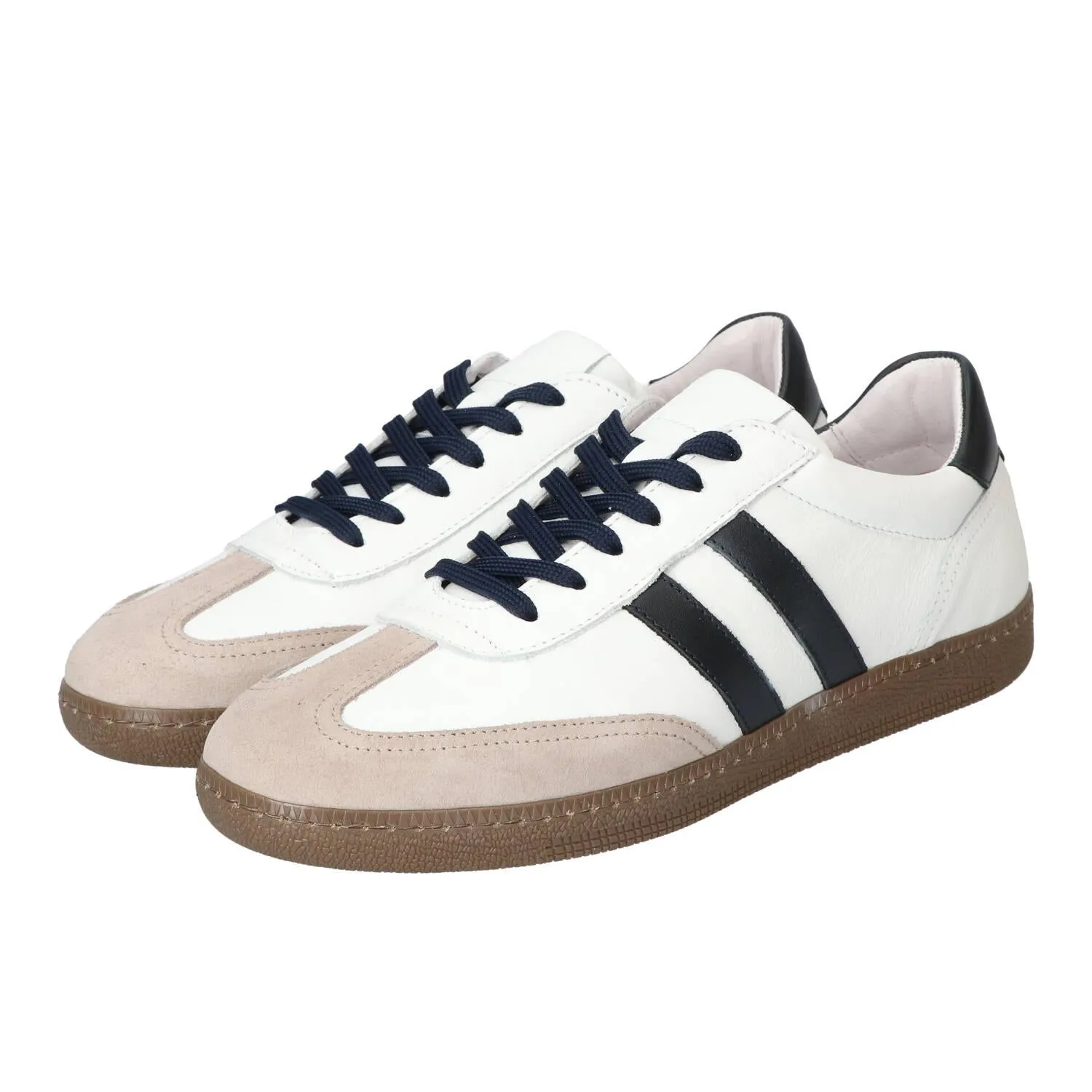 Sneakers, Wit