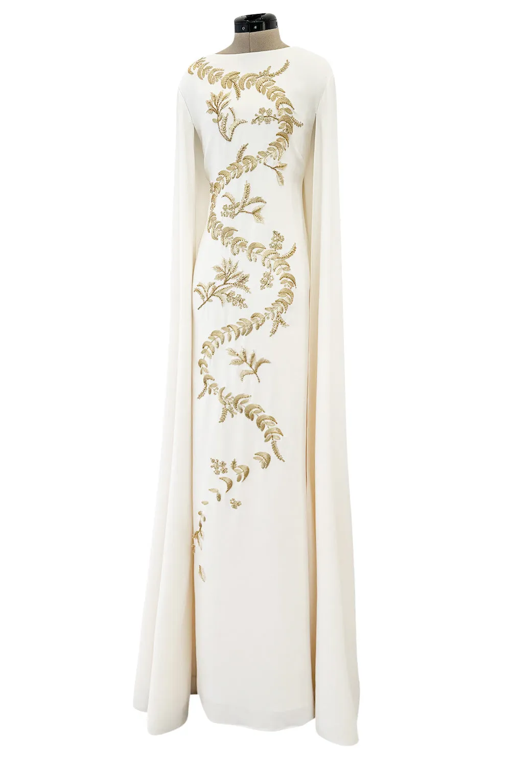 Spring 2019 Oscar de la Renta by Laura Kim & Fernando Garcia Gold Embellished Ivory Caftan Dress