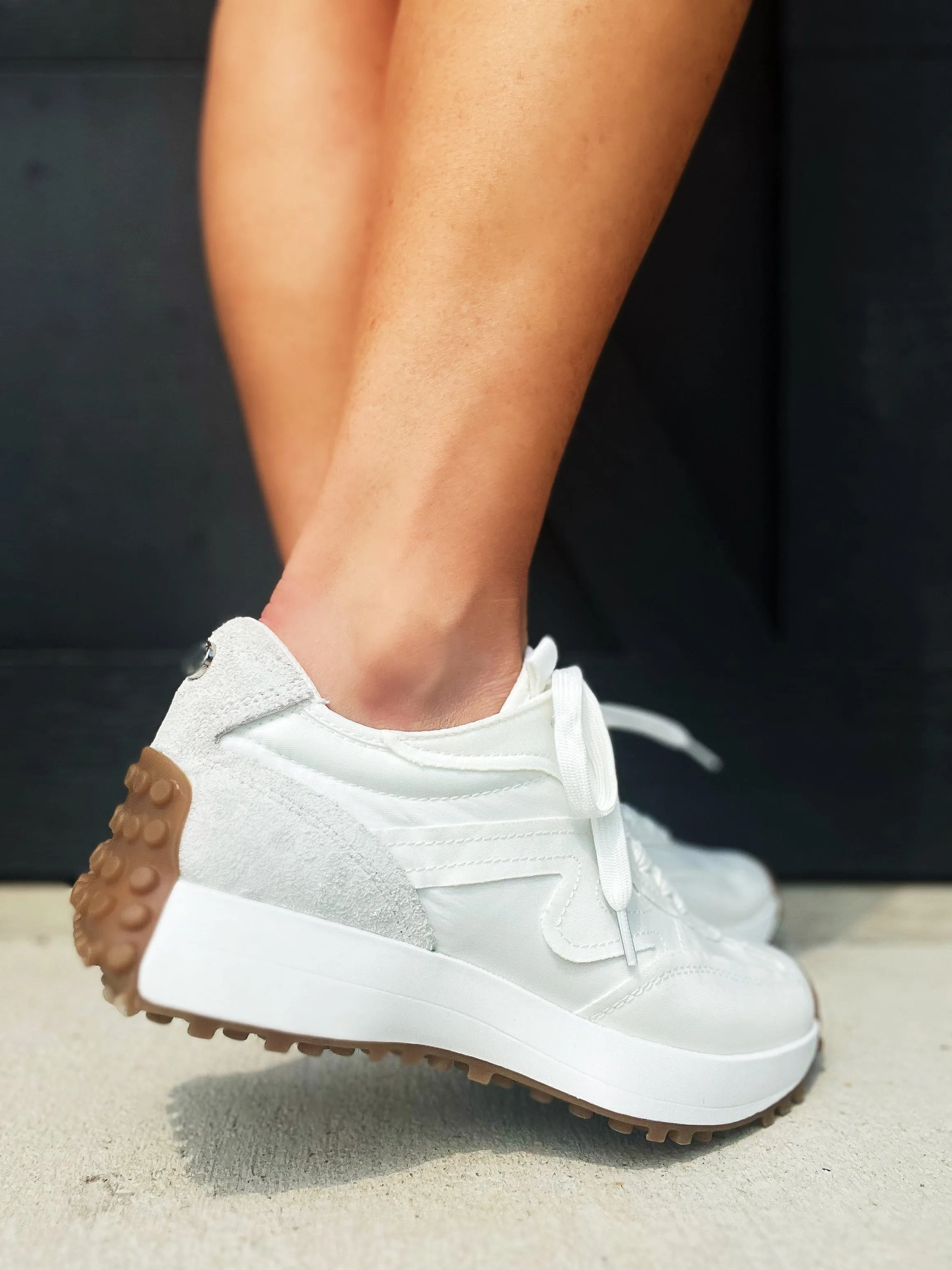 Steve Madden Campo Sneakers In White