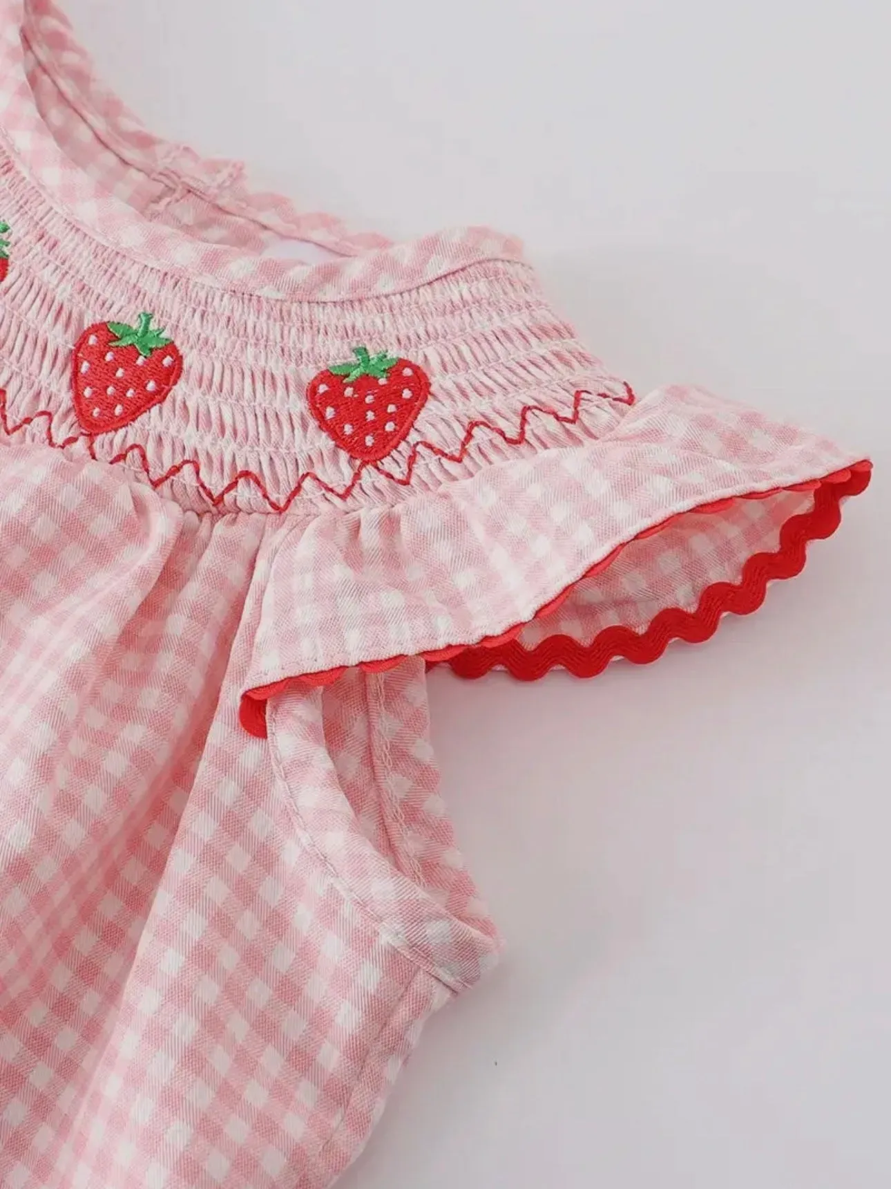 Strawberry Smocked Bubble: Pale Pink Mix