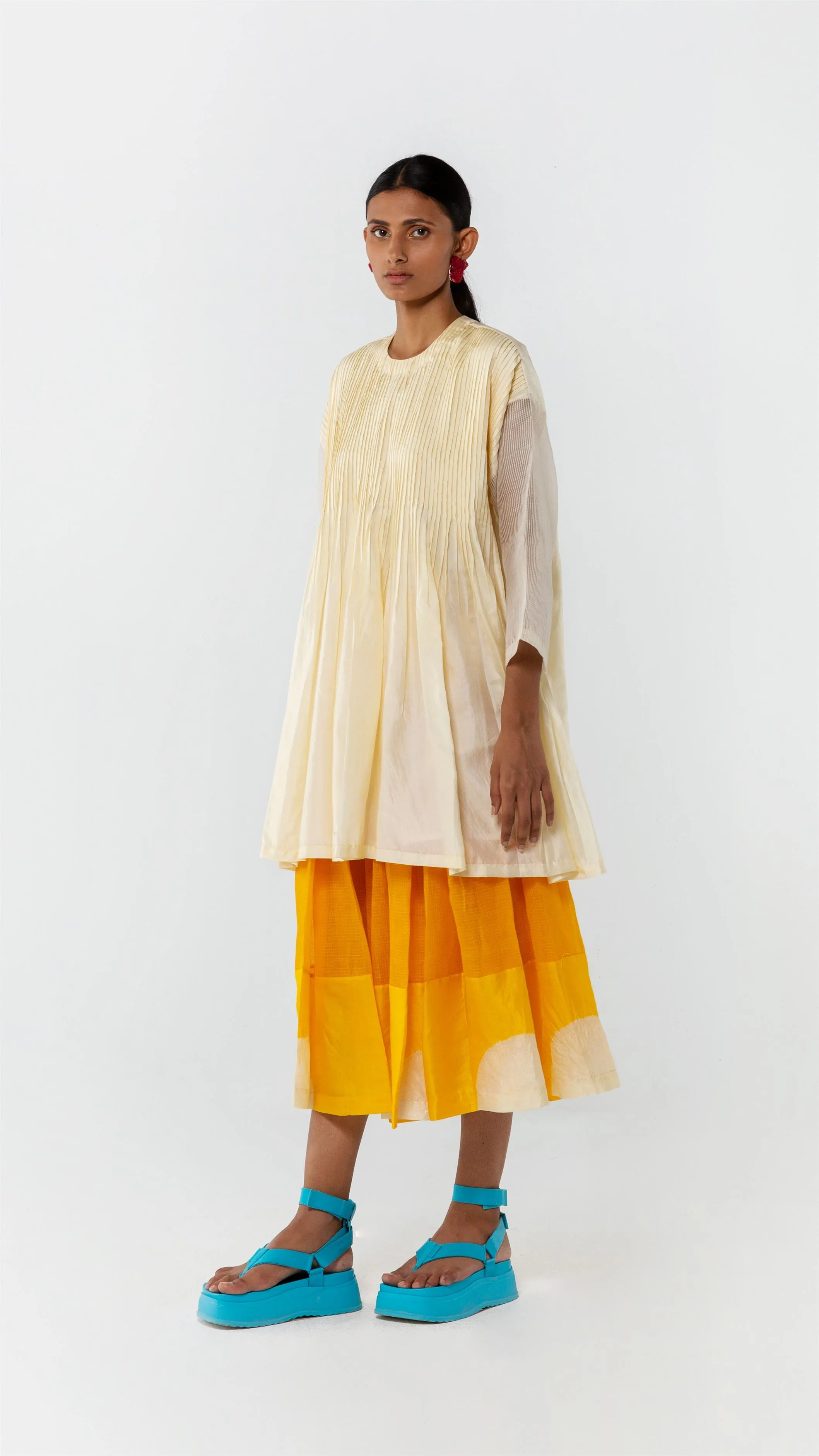 Studio Medium   I   Shibori Sauvignon CHORD KURTA - YELLOWPOL 66