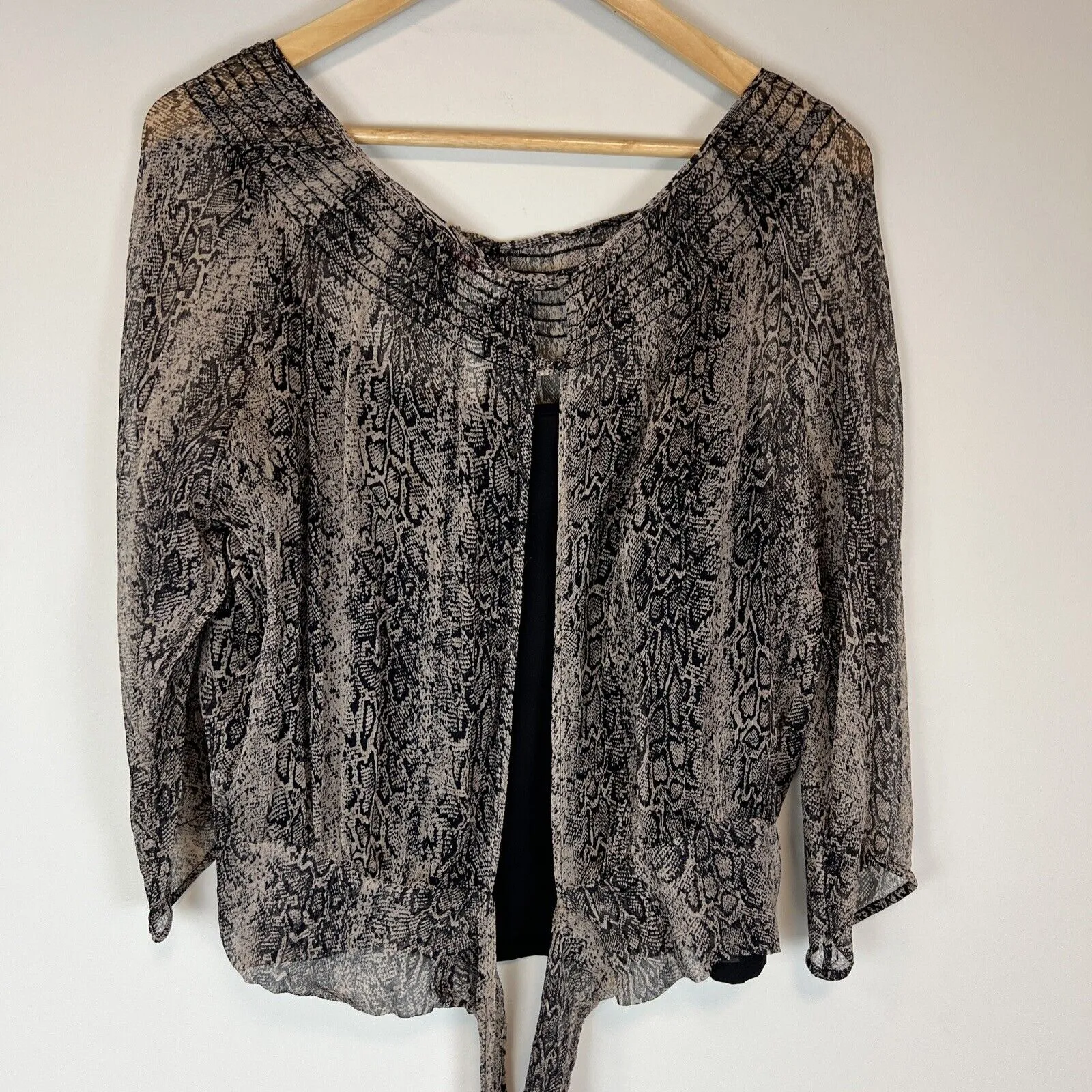 Table Eight Womens Silk sheer Top Size Medium