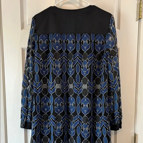 Tory Burch Elegant Blue and Black Geometric Sheath Midi Dress - Size Large