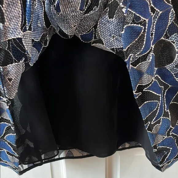 Tory Burch Elegant Blue and Black Geometric Sheath Midi Dress - Size Large