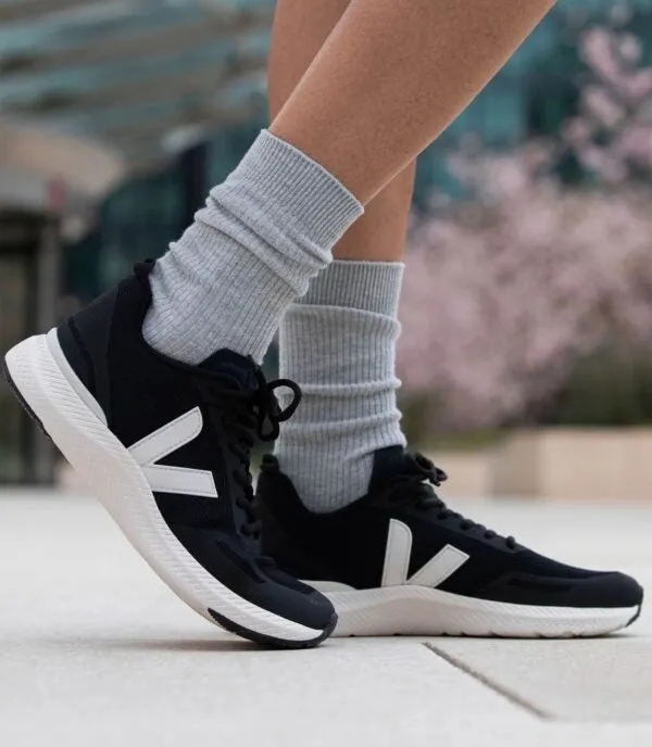 VEJA Impala Engineered - Mesh Black Cream
