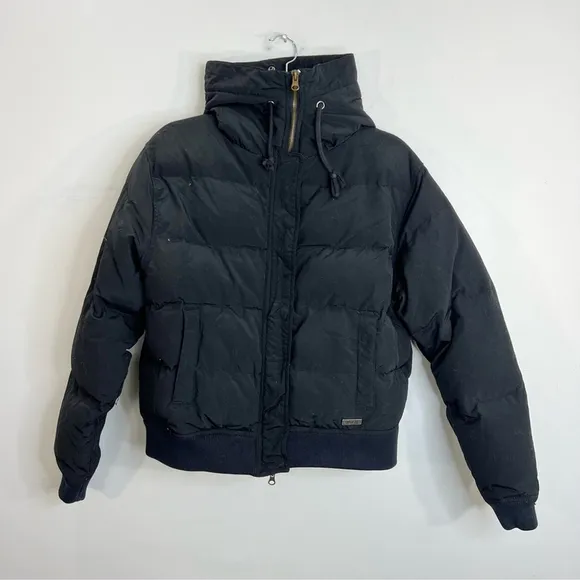 Vintage black cropped hooded down puffer coat L