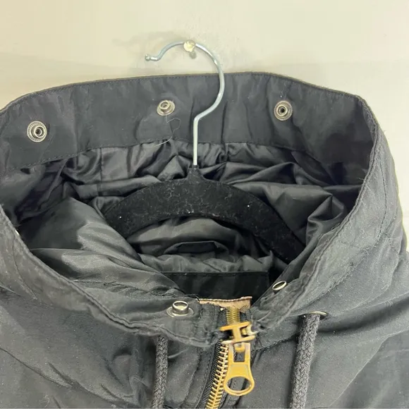 Vintage black cropped hooded down puffer coat L