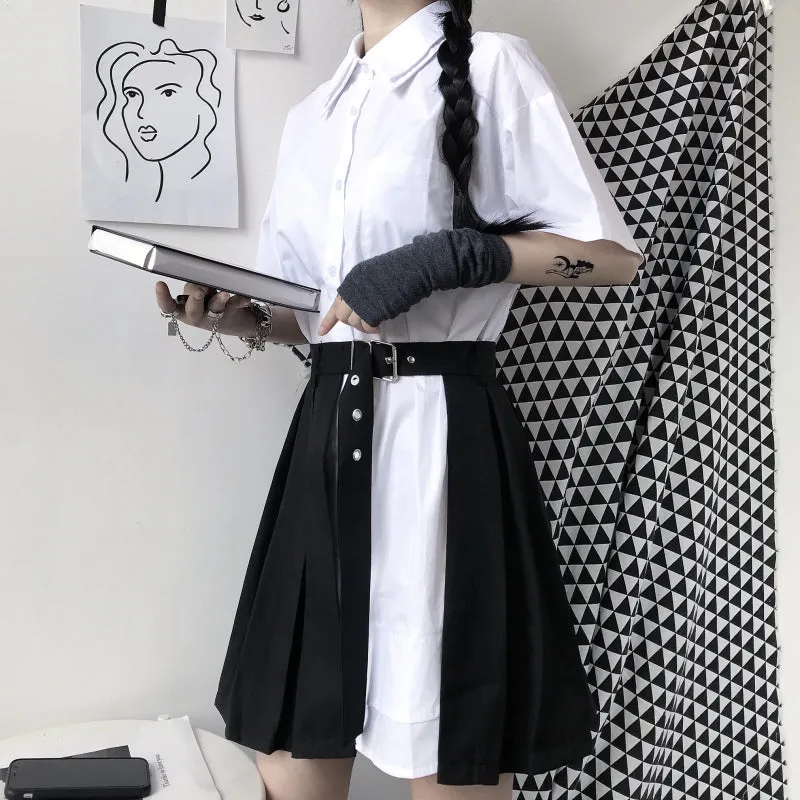 WHITE SHORT-SLEEVED SHIRT   PLEATED SKIRT H032902