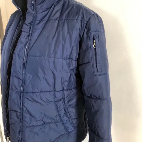 Women’s Abercrombie &amp; Fitch Lightweight Puffer Coat