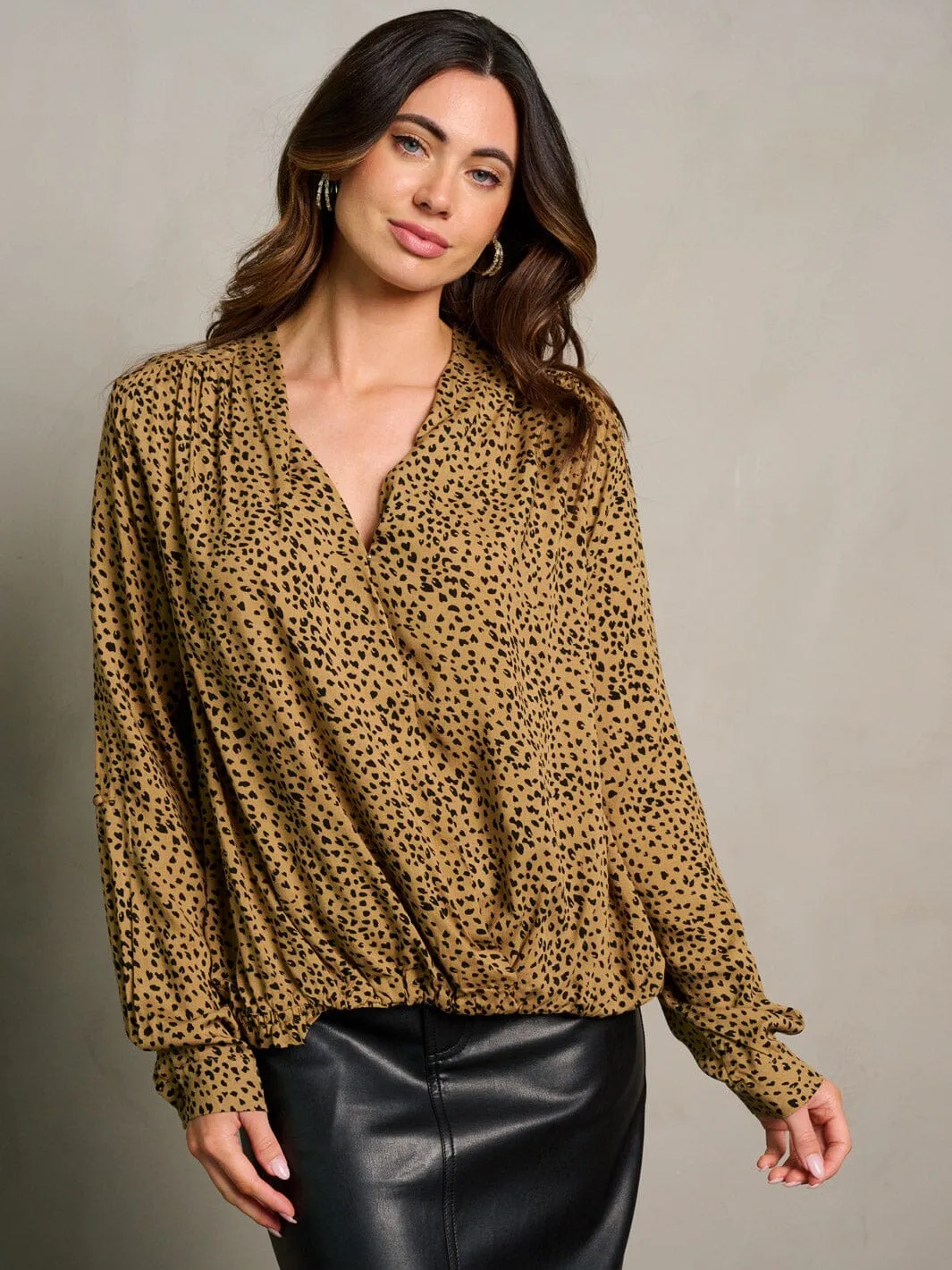 WOMEN'S LONG SLEEVE SURPLICE ANIMAL PRINT BLOUSE TOP