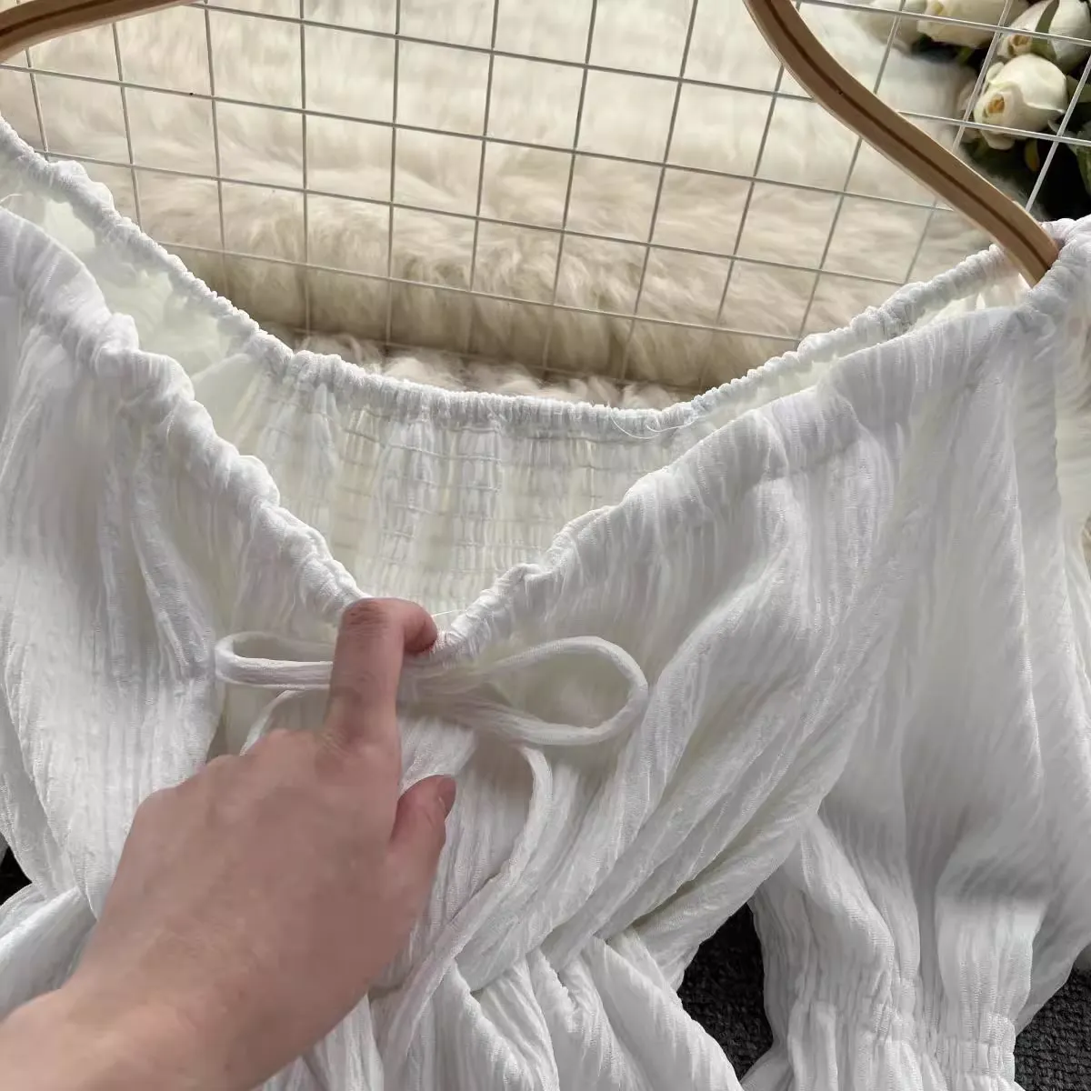 Women's puff sleeve blouses