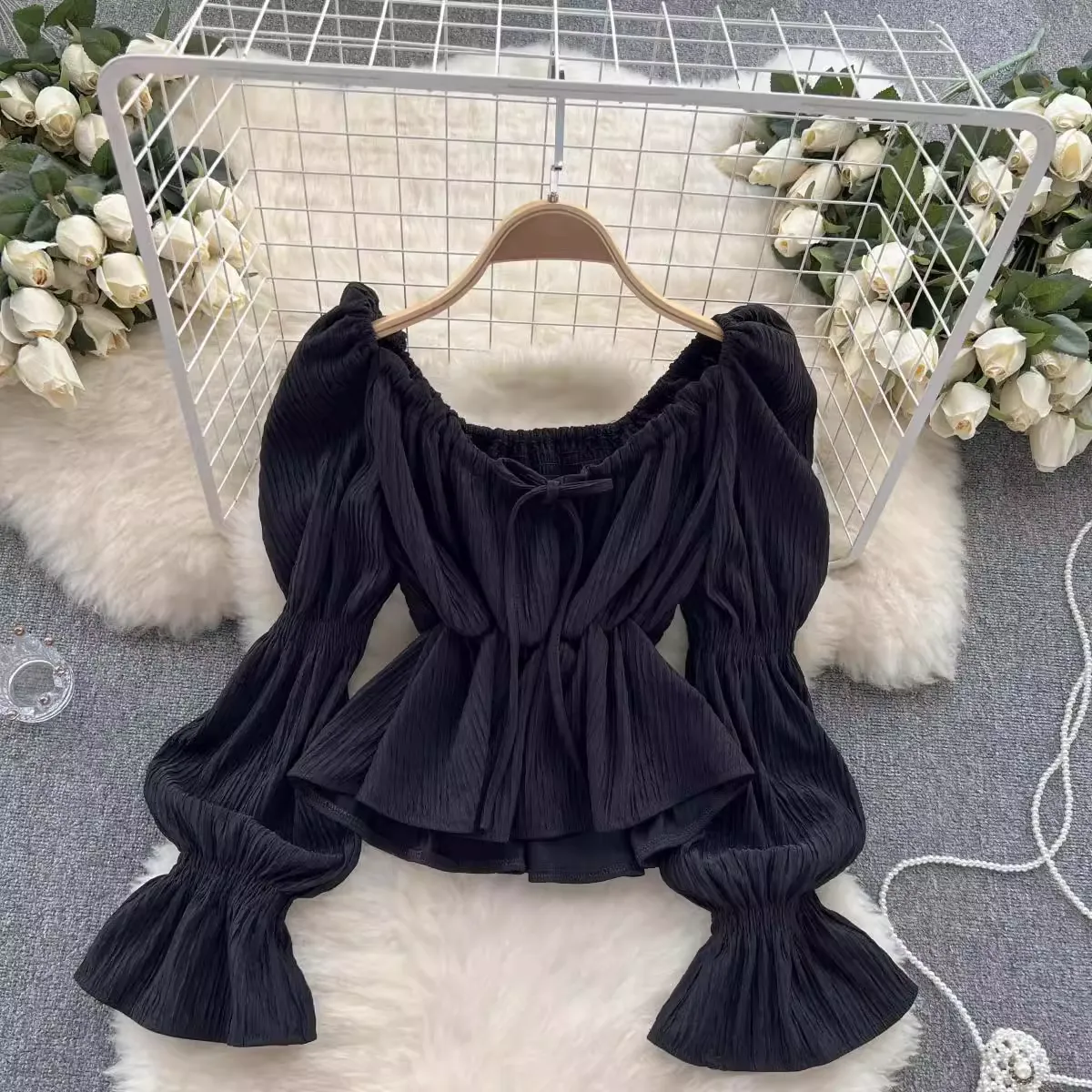 Women's puff sleeve blouses